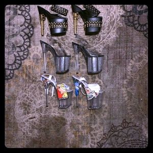 Stripper/dance wear. Lots!